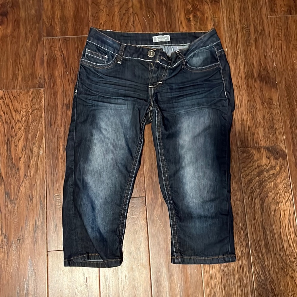 Womens capri jeans size 5